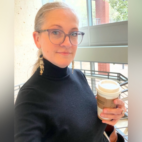 Meet your Posher, Cat - Picture 2 of 9